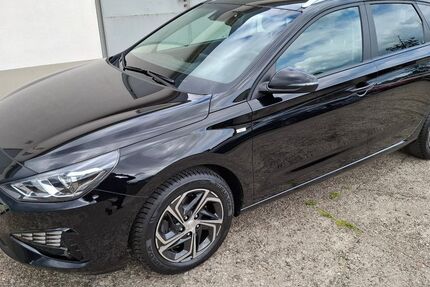 Hyundai i30 77.211 km 17.900 &euro; Woltersdorf 15569