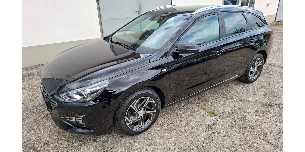 Hyundai i30 77.211 km 17.900 &euro; Woltersdorf 15569