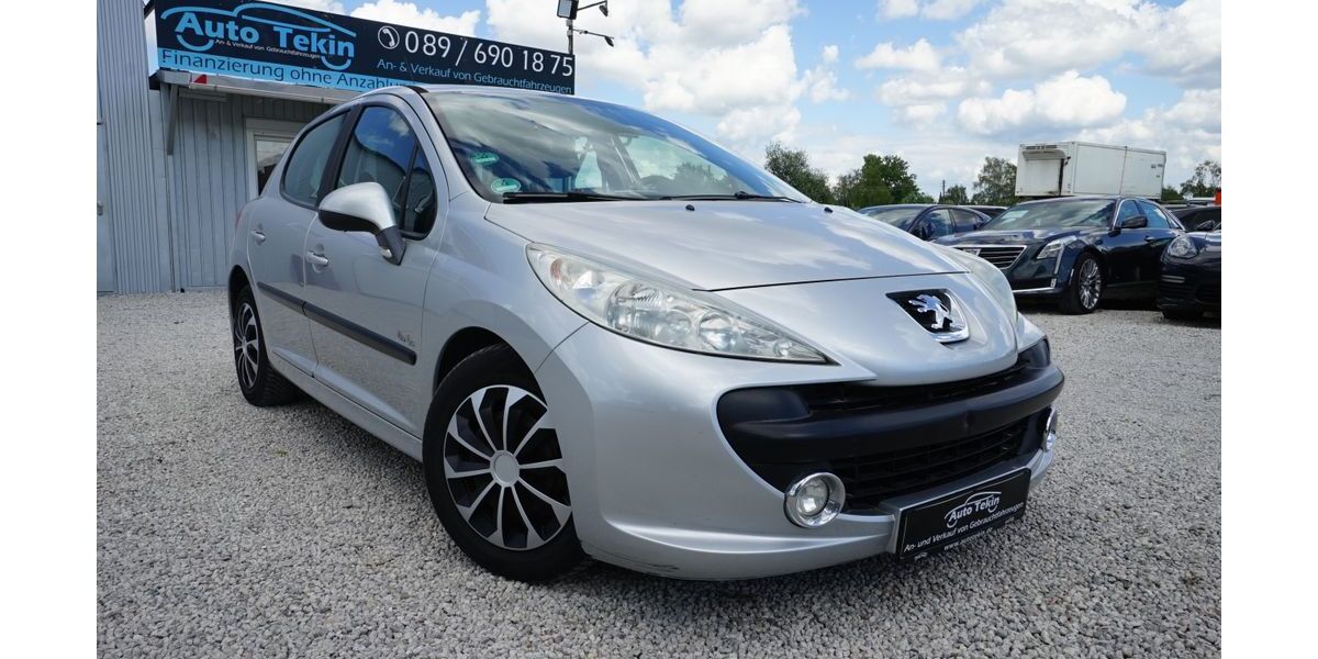Peugeot 207 131.506 km 2.950 &euro; München 81829