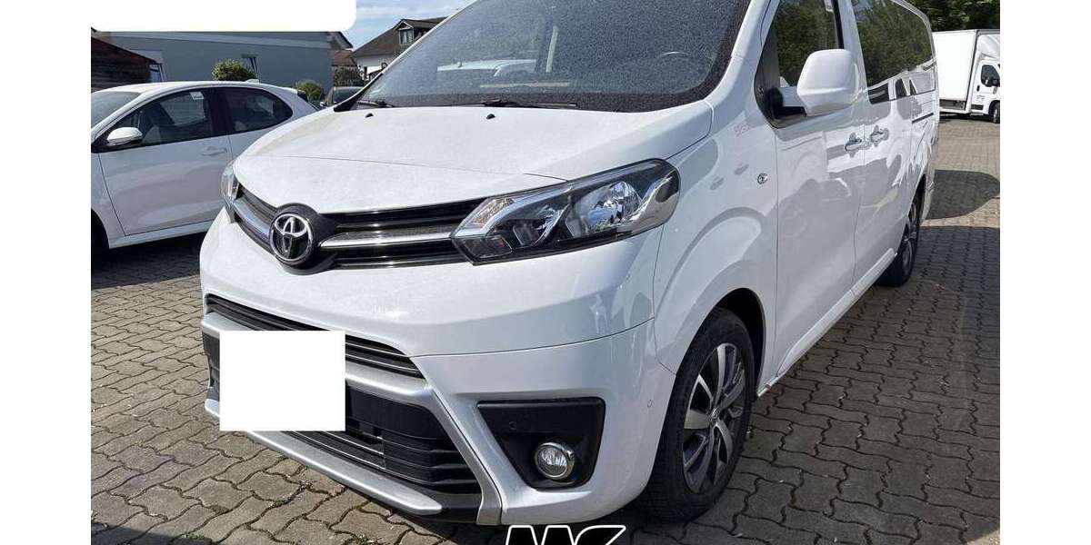 Toyota Verso 130.000 km 25.950 &euro; Herges-Hallenberg 98587