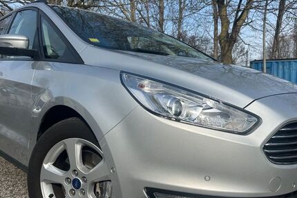 Ford Galaxy 48.000 km 18.990 &euro; Hamburg 21079