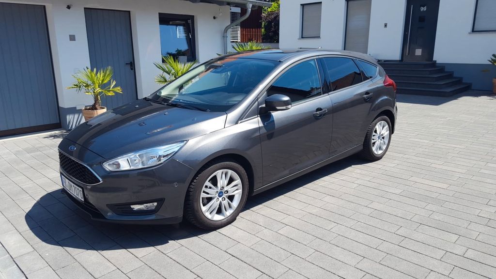 Ford Focus 79.500 km 9.250 &euro; Breisach 79206