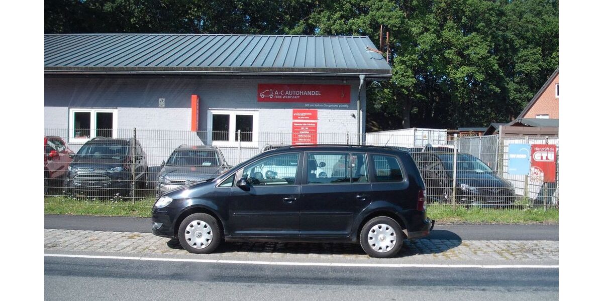 VW Touran 331.399 km 1.999 &euro; Loxstedt-Hahnenknoop 27612