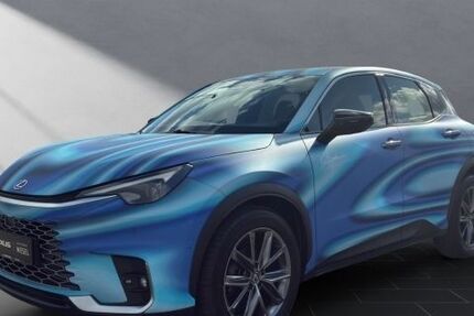 Lexus LBX 1.555 km 34.950 &euro; Wesel 46485