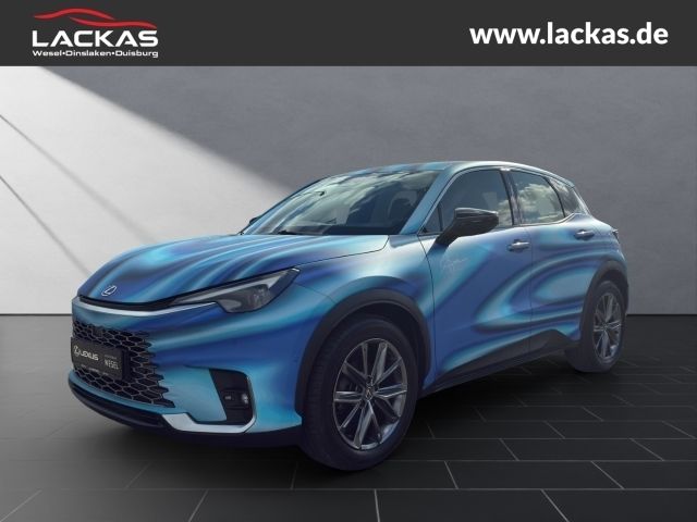 Lexus LBX 1.555 km 35.950 &euro; Wesel 46485