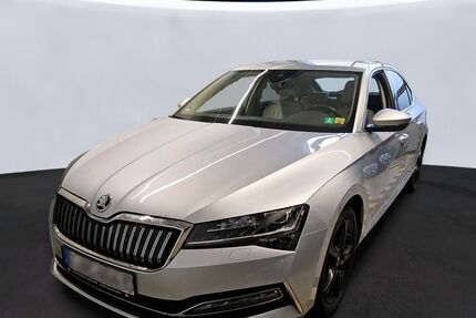 Skoda Superb 42.800 km 29.990 &euro; Wolfhagen 34466
