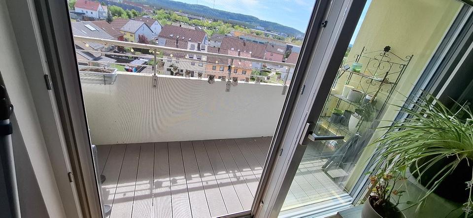 Dachgeschoßwohnung Neumarkt in der Oberpfalz Altenhof - 3 Zimmer, 70 m&sup2;, 230.000&euro; | Angebot:26423821
