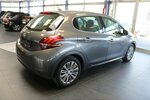 Peugeot 208 PureTech 110 Allure - Panorama - 84.341 km 8.980 &euro; Euskirchen 53881