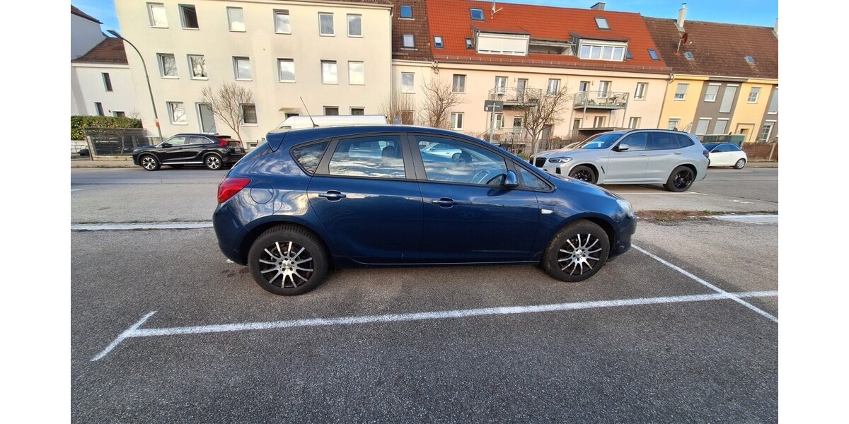 Opel Astra 141.000 km 5.190 € Augsburg 86150