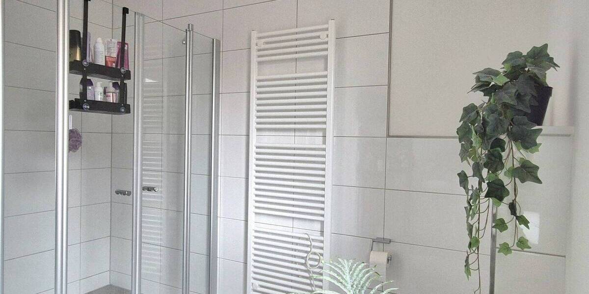 Etagenwohnung Esens - 3 Zimmer, 90 m&sup2;, 1.180&euro; | Angebot:26824675