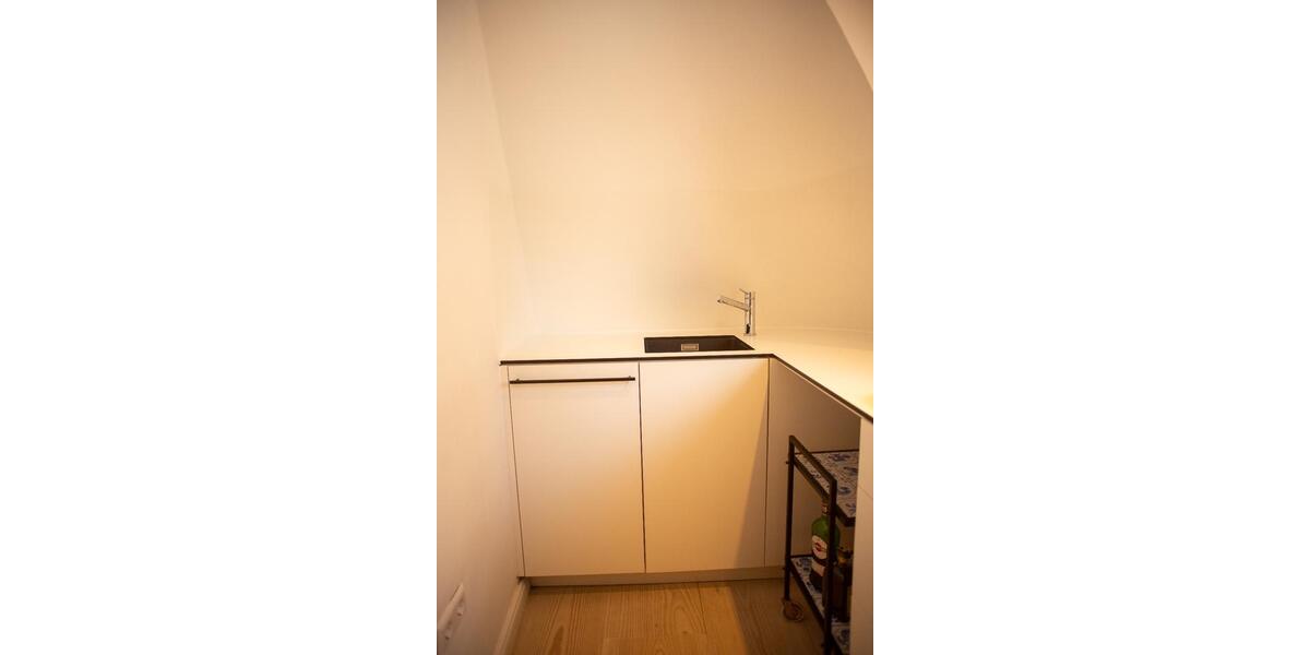 Dachgeschoßwohnung Stuttgart Stuttgart-Ost - 2 Zimmer, 44 m&sup2;, 295.000&euro; | Angebot:26248607