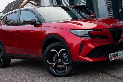 Alfa Romeo Junior 8.565 km 31.790 € Mönchweiler 78087