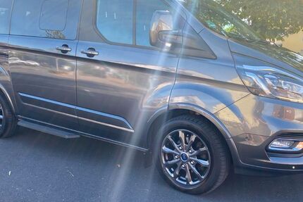 Ford Tourneo Custom 128.000 km 29.400 &euro; Leverkusen 51371