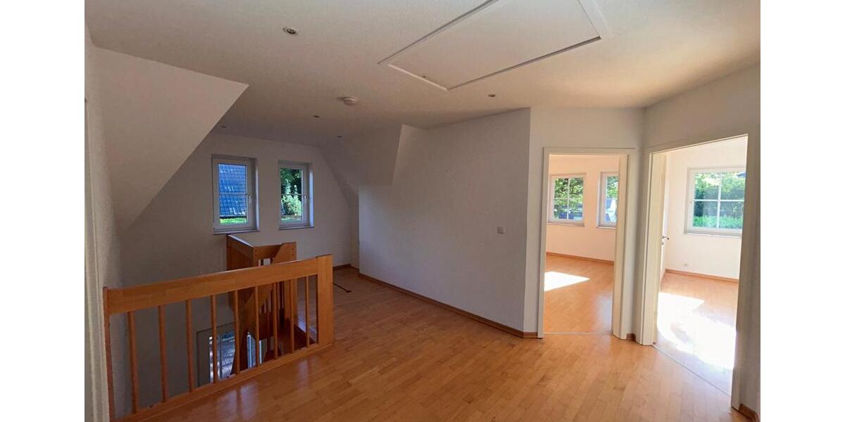 Einfamilienhaus Bargteheide - 5 Zimmer, 182 m&sup2;, 2.457&euro; | Angebot:25995686