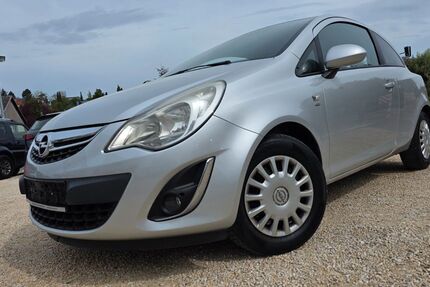 Opel Corsa 88.000 km 3.999 &euro; Stuttgart 70563