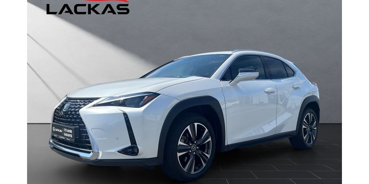 Lexus UX 21.800 km 34.990 &euro; Wesel 46485