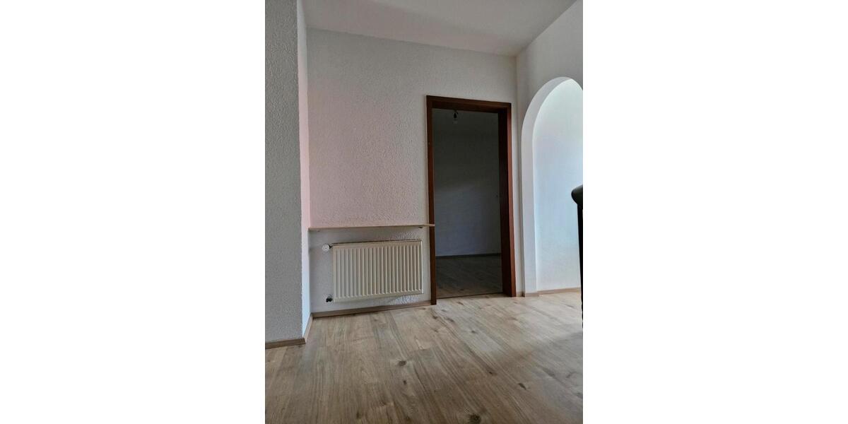 Doppelhaushälfte Aschaffenburg Gailbach - 8 Zimmer, 135 m&sup2;, 1.500&euro; | Angebot:26237551