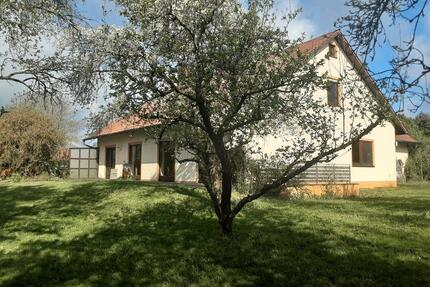 Haus Flachslanden - 7 Zimmer, 140 m&sup2;, 1.400&euro; | Angebot:26227868