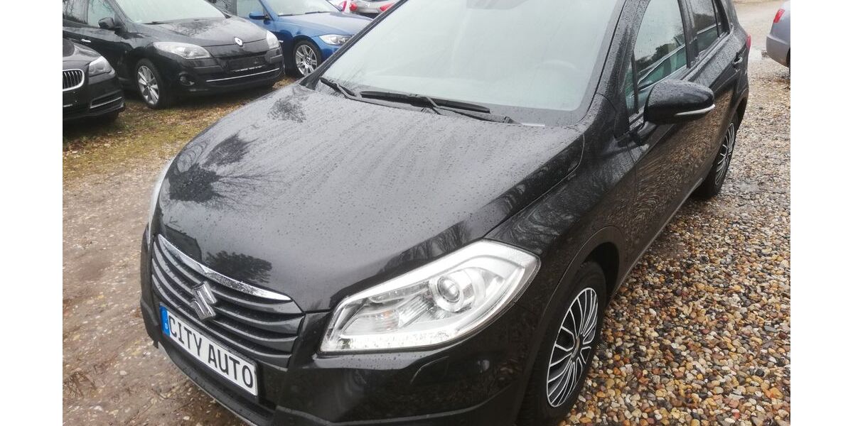 Suzuki (SX4) S-Cross 42.100 km 13.370 &euro; Berlin - Französische Buchholz 13127