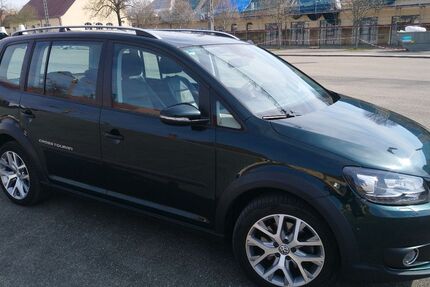 VW Touran 121.000 km 13.000 &euro; Stuttgart 70376
