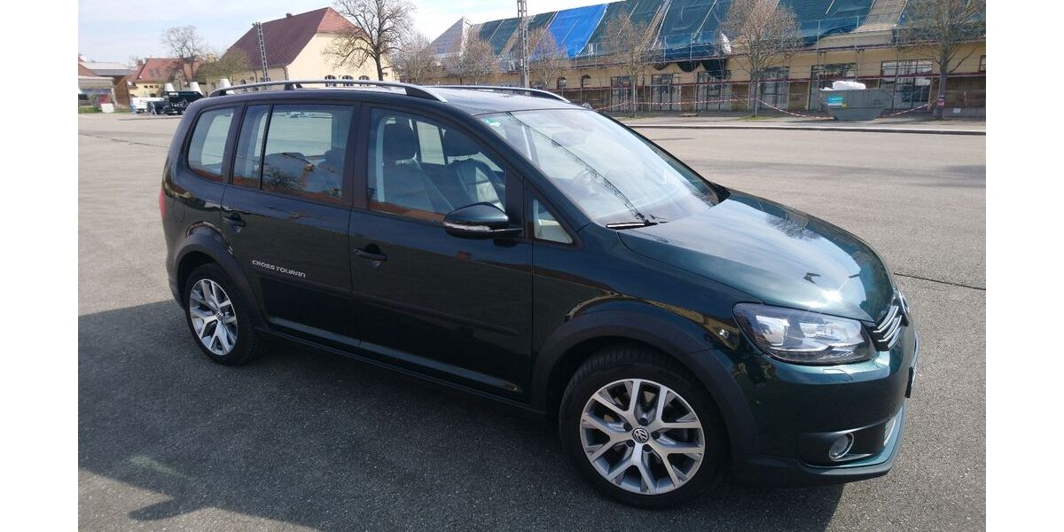 VW Touran 121.000 km 13.000 &euro; Stuttgart 70376