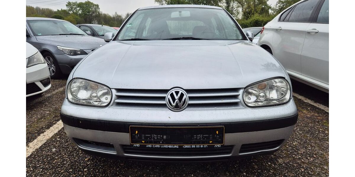 VW Golf 139.805 km 1.300 &euro; Karlsruhe 76137
