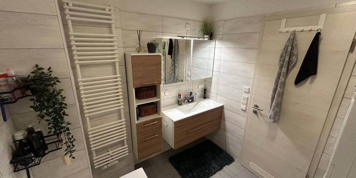 Etagenwohnung Chemnitz Sonnenberg - 3 Zimmer, 64 m&sup2;, 430&euro; | Angebot:26243388