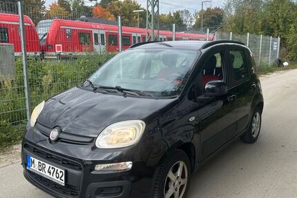 Fiat Panda 61.452 km 4.500 € München 81929