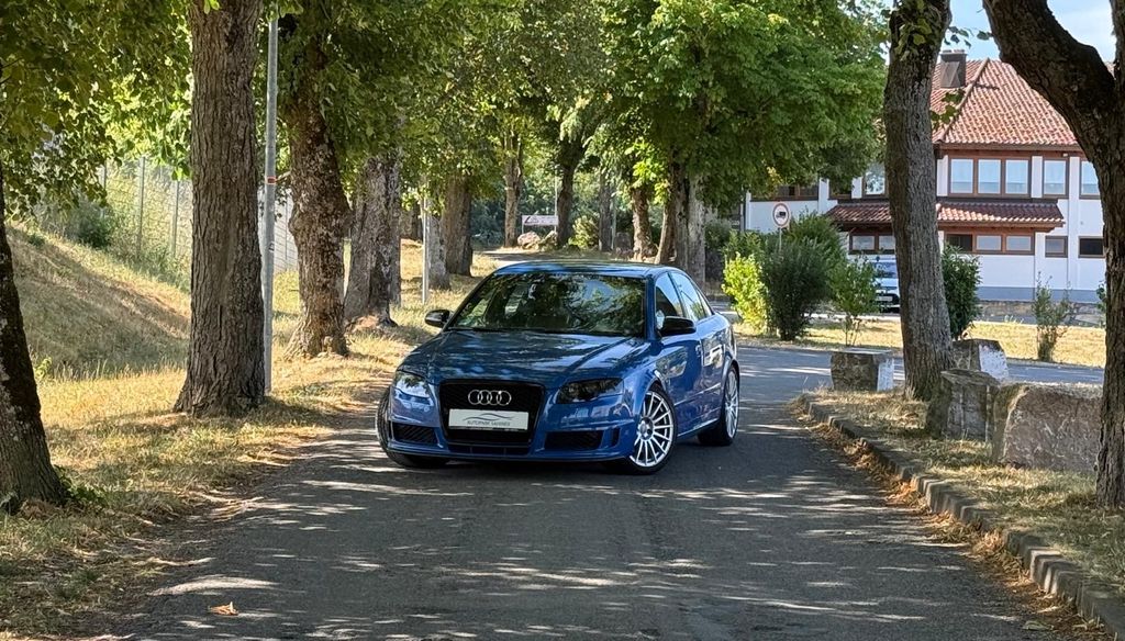 Audi A4 231.260 km 10.990 &euro; VÖHRINGEN (LANDKREIS ROTTWEIL BEI STUTTGART) 72189