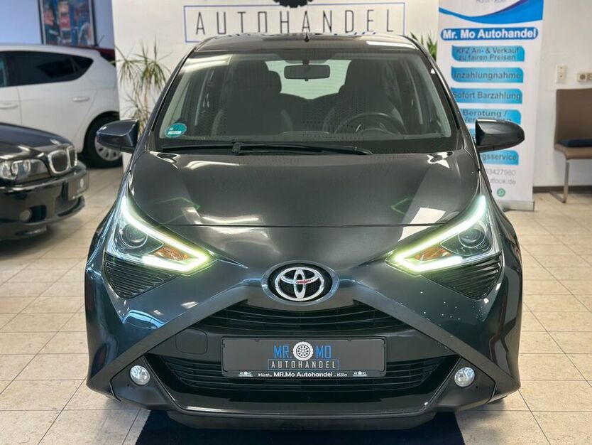 Aygo (X)