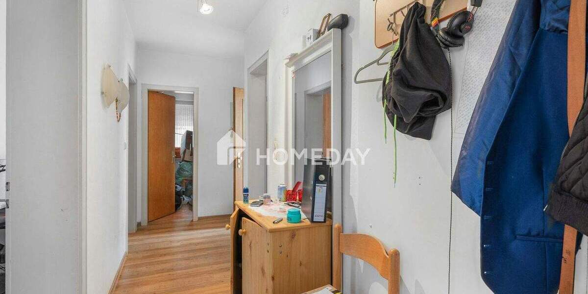 Etagenwohnung Erlabrunn - 3 Zimmer, 97 m&sup2;, 160.000&euro; | Angebot:25696137