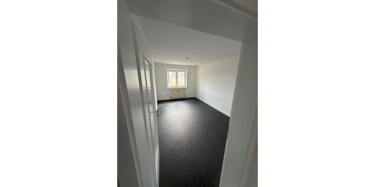 Etagenwohnung Bodenwöhr - 3 Zimmer, 76 m&sup2;, 620&euro; | Angebot:26183688