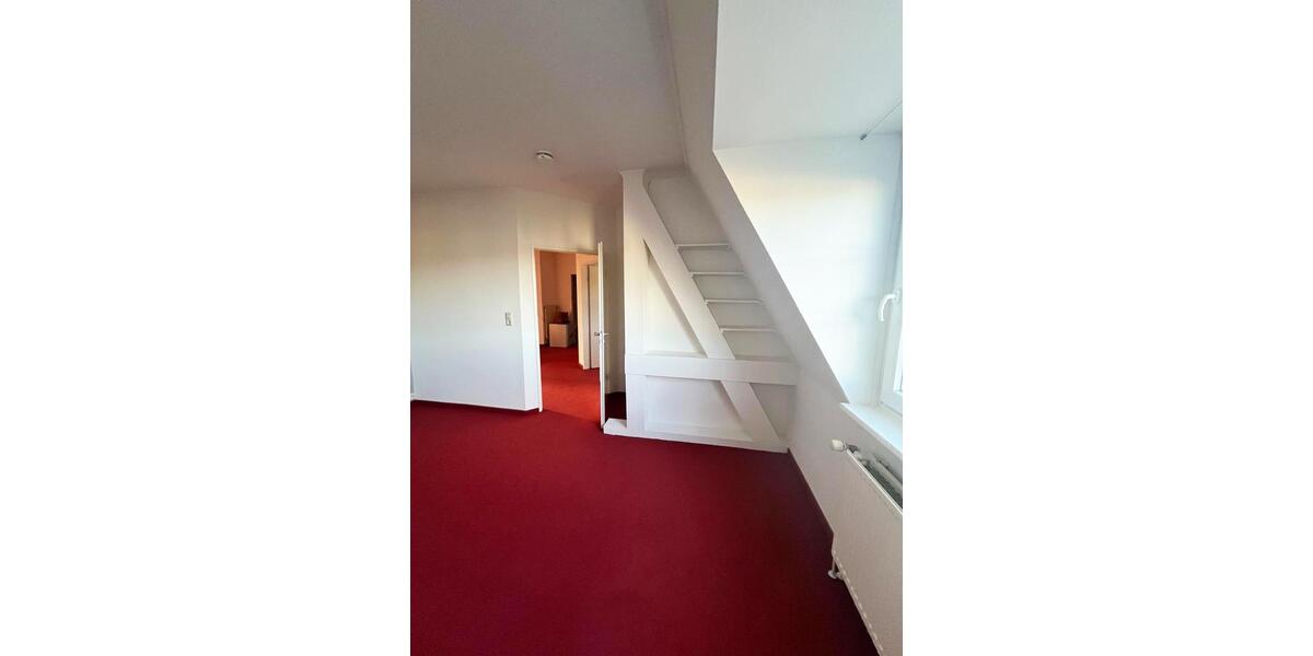 Dachgeschoßwohnung Hamburg Eppendorf - 3.5 Zimmer, 98 m&sup2;, 850.000&euro; | Angebot:25933215