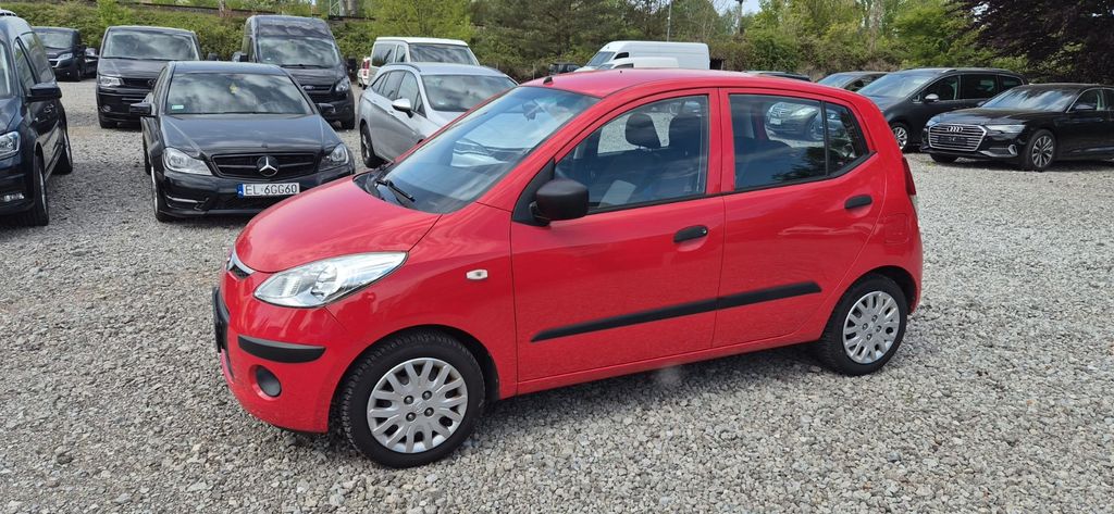 Hyundai i10 25.952 km 2.899 &euro; Guben 03172