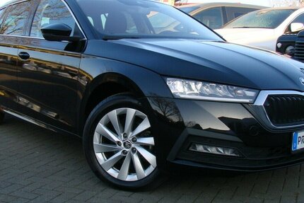Skoda Octavia 2.0TDI Selection LED Tempomat Spurhalteass 56.838 km 25.980 &euro; Falkensee 14612