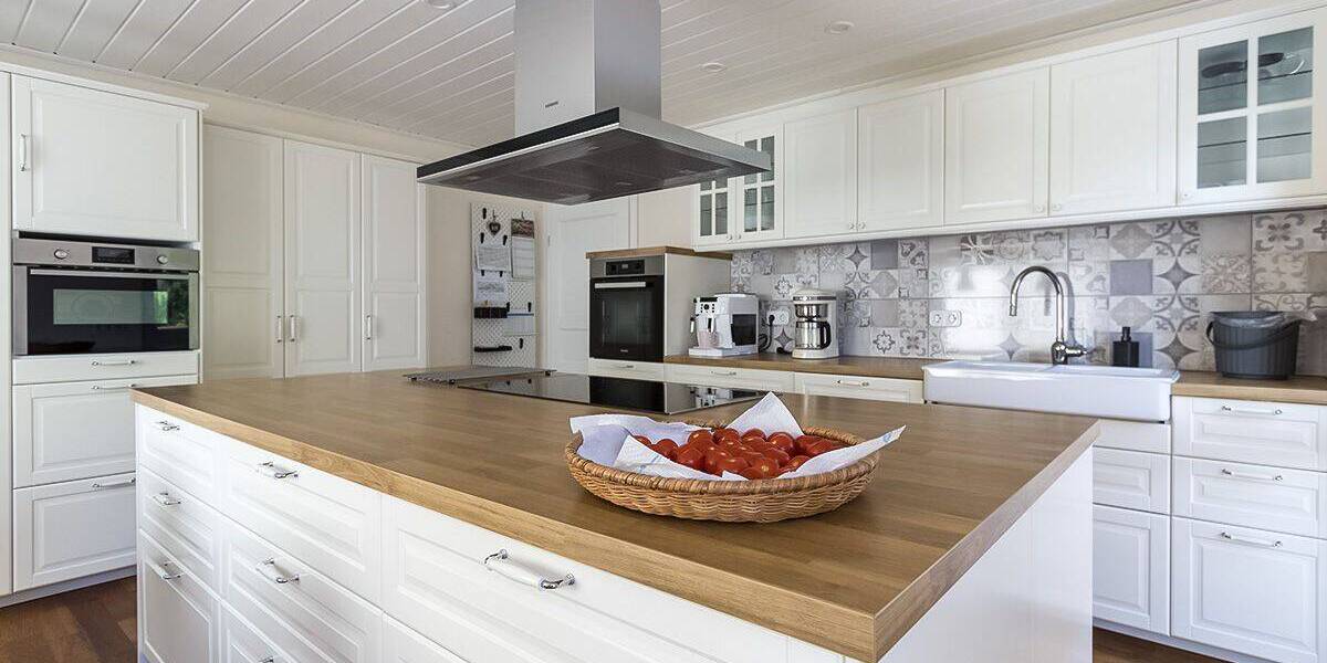 . Ihr Traumhaus im Donautal . modernisiert, vielseitig und sofort bezugsfertig 8 zimmer