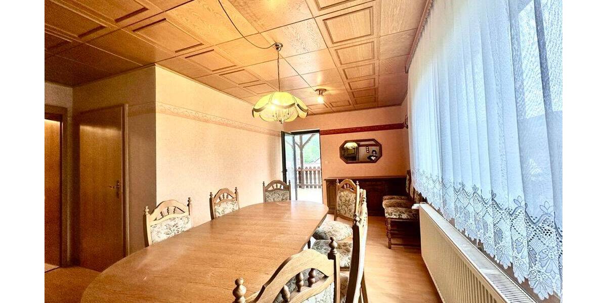 Mehrfamilienhaus, Wohnhaus Floh-Seligenthal / Hohleborn Hohleborn - 8 Zimmer, 180 m&sup2;, 1.300&euro; | Angebot:26594688