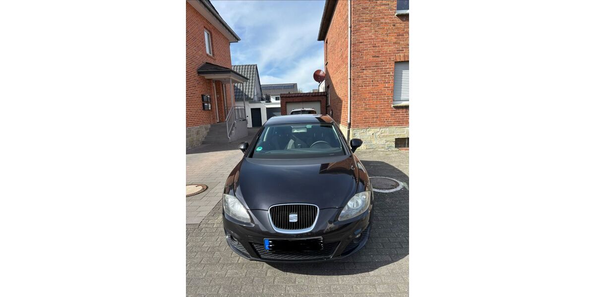 Seat Leon 174.149 km 3.100 &euro; Salzkotten 33154