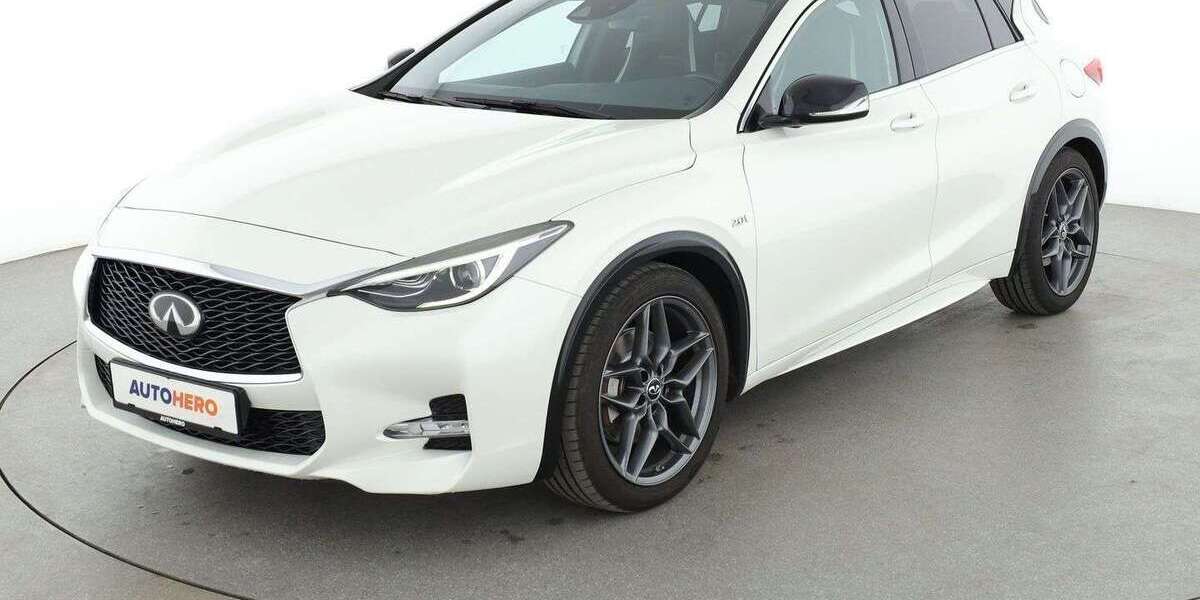INFINITI Q30 102.877 km 16.560 &euro; Leipzig 04328