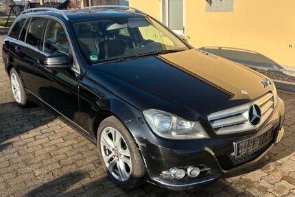 Mercedes-Benz C 250 517.000 km 4.490 &euro; Hof 95030