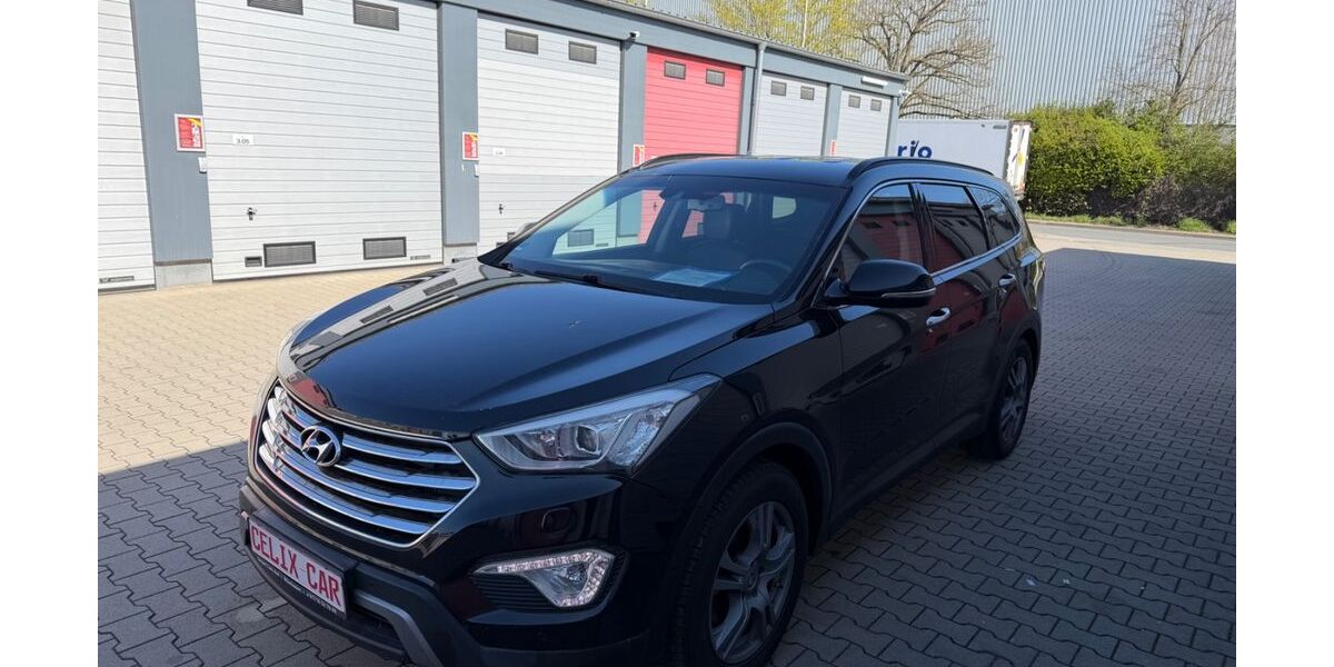 Hyundai Grand Santa Fe 185.000 km 13.990 &euro; Gross Gerau 64521
