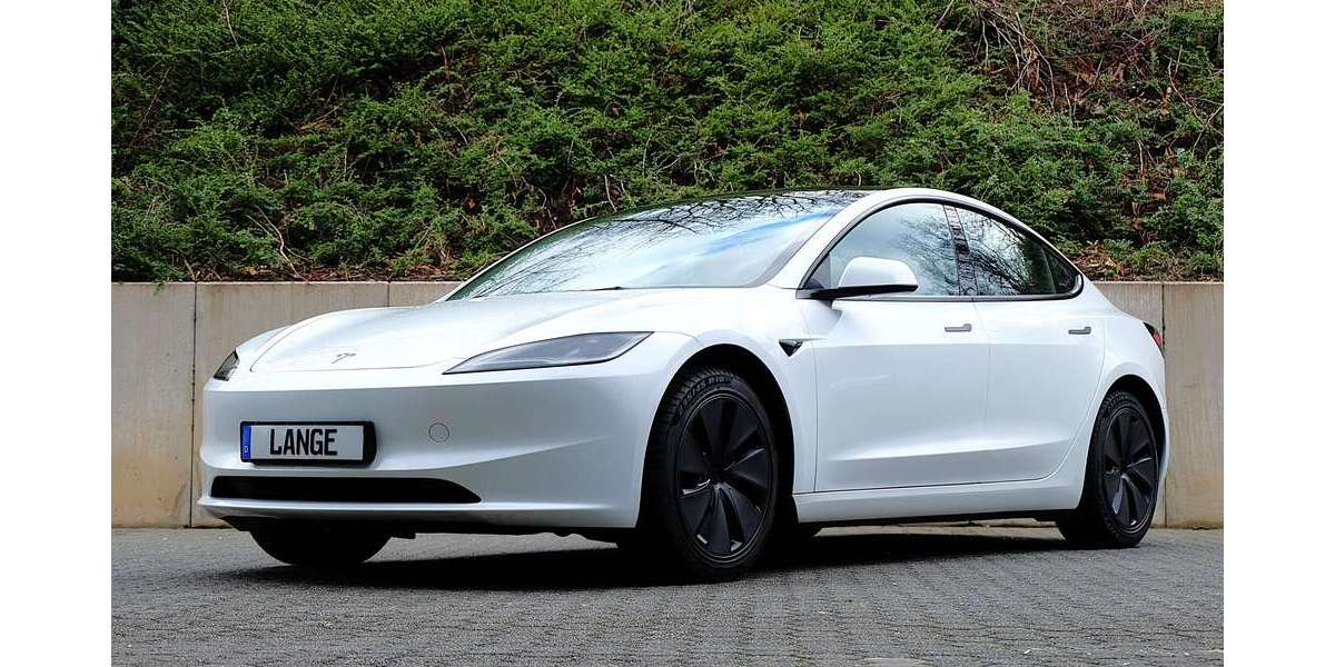 Tesla Model 3 20.836 km 35.980 &euro; Köln 50996