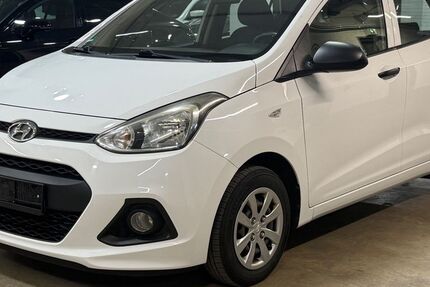 Hyundai i10 87.716 km 4.999 &euro; München 81677