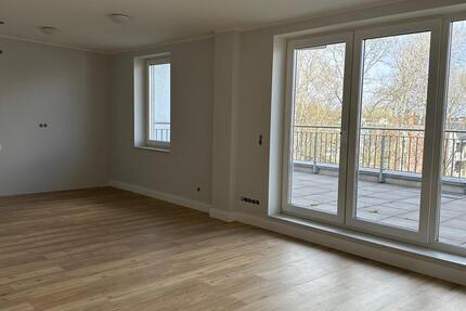 Haus Schenefeld - 3 Zimmer, 73 m&sup2;, 1.690&euro; | Angebot:26039310