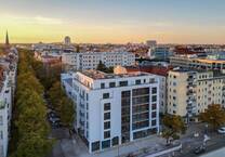Im Herzen Wilmersdorfs: Großräumige Gewerbeeinheit in modernem Neubau