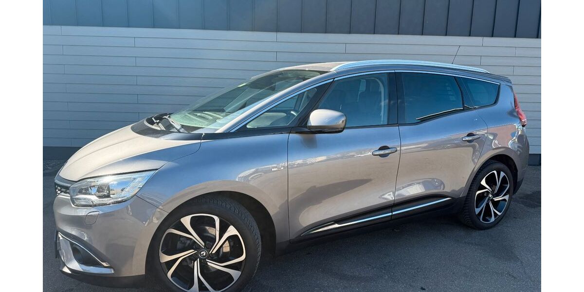 Renault Scenic 110.998 km 9.950 &euro; Neumünster 24536