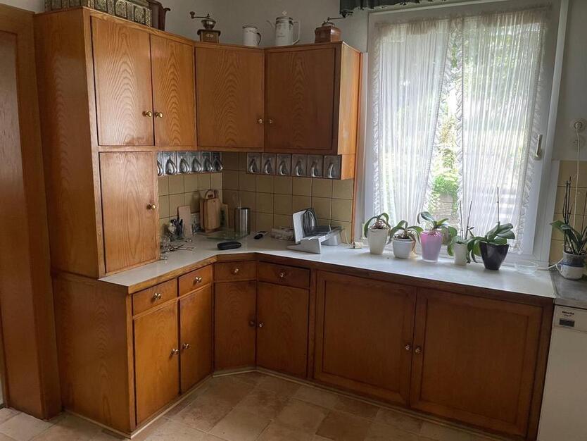 Wohnhaus mit landwirtschaftlichen Nebengebäuden zimmer