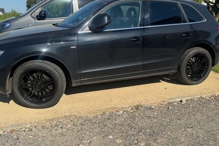 Audi Q5 277.000 km 8.900 &euro; Halbendorf 02953
