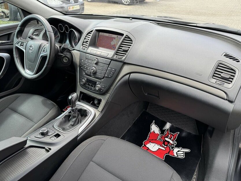 Insignia 1.8 Sportstourer/AHK/NAVI/SHZ/TEMPO/