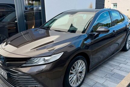 Toyota Camry 105.350 km 27.900 &euro; Mönchengladbach 41199